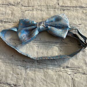 FASHION DESIGN FROM ITALY BLUE/ORANGE PAISLEY PRINT HAND MADE BOW TIE
